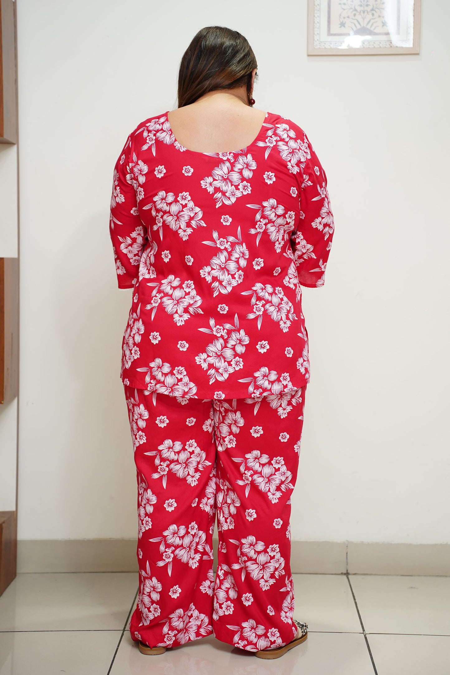 Women Plus Size Red Floral Rayon Co-ord Set with Pockets