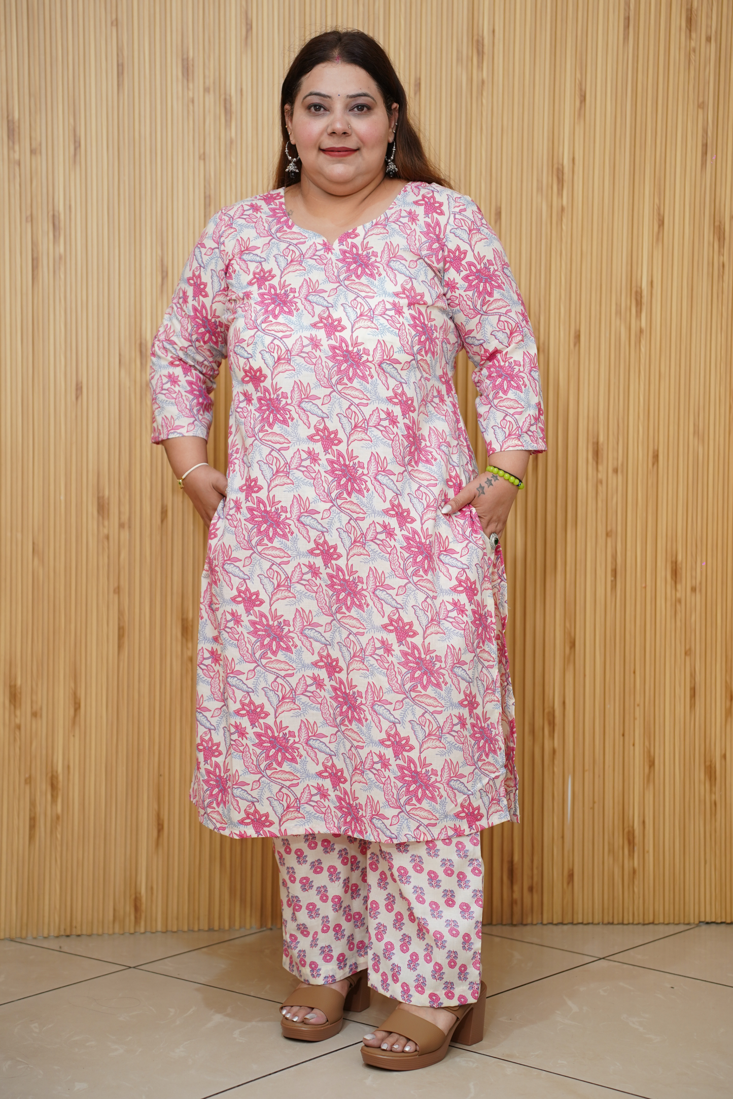 Women Plus Size Soft Pink Floral Cotton Suit Set