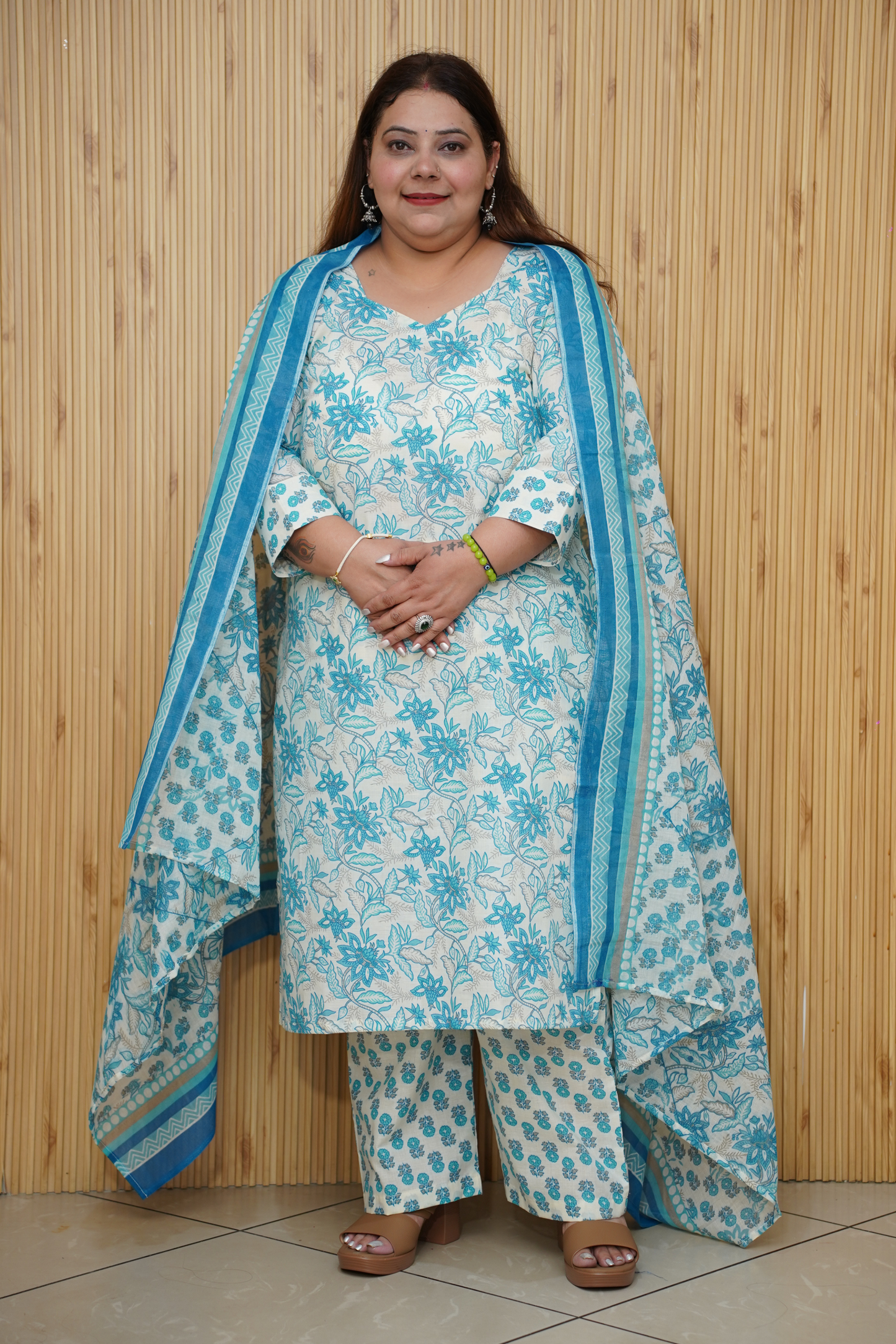 Women Plus Size Soft Blue Floral Cotton Suit Set