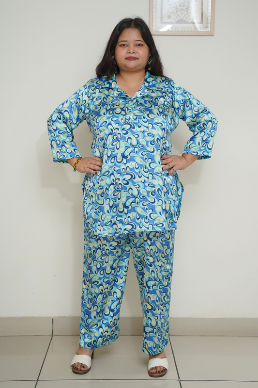 Women Plus Size Blue Digital Printed Co-ord Set with Pockets