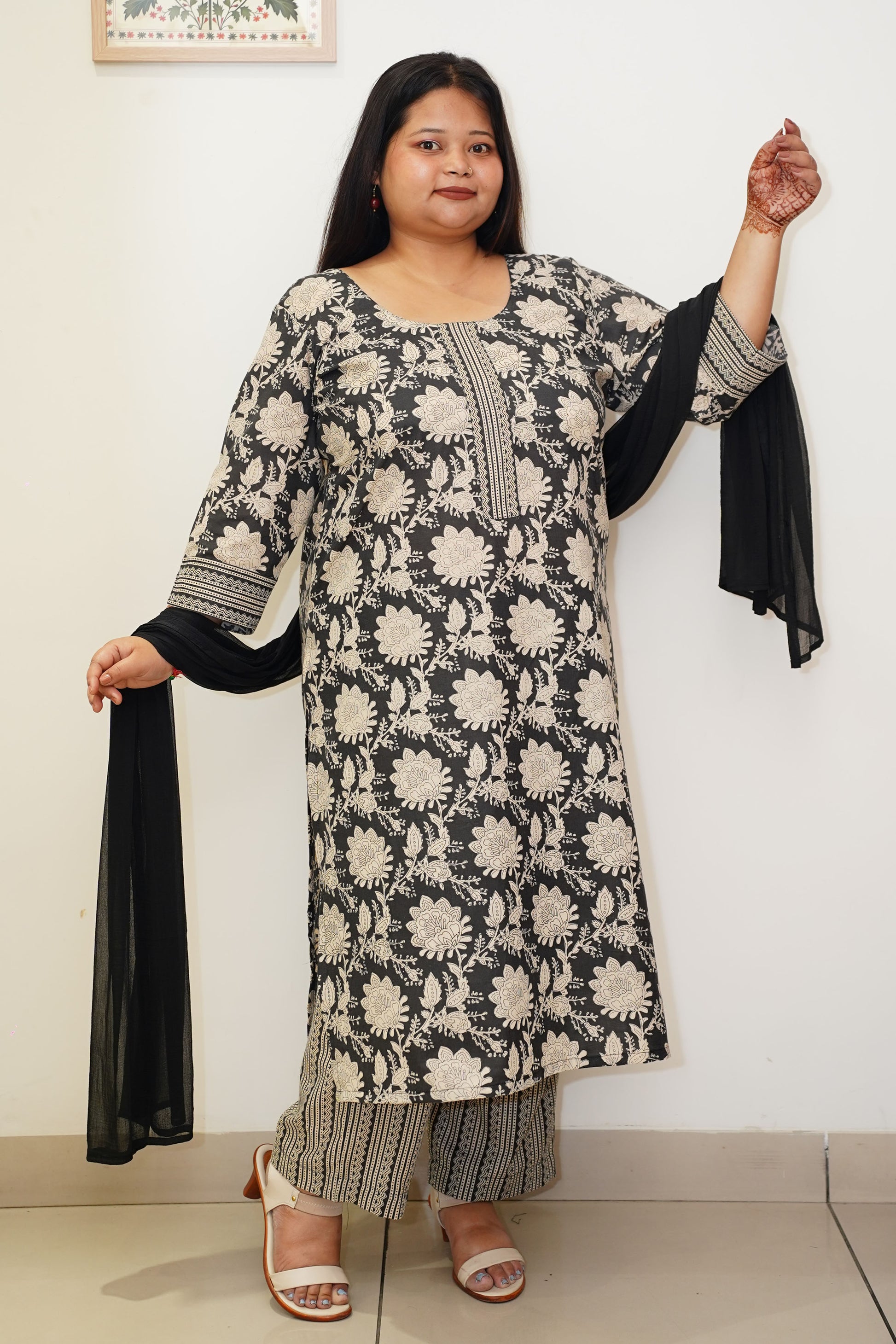 Women Plus Size Black Floral Cotton Straight Cut Suit Set