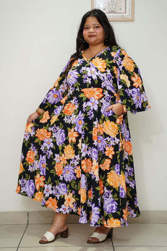 Women Plus Size Black Floral Flared Maxi Dress with Pockets
