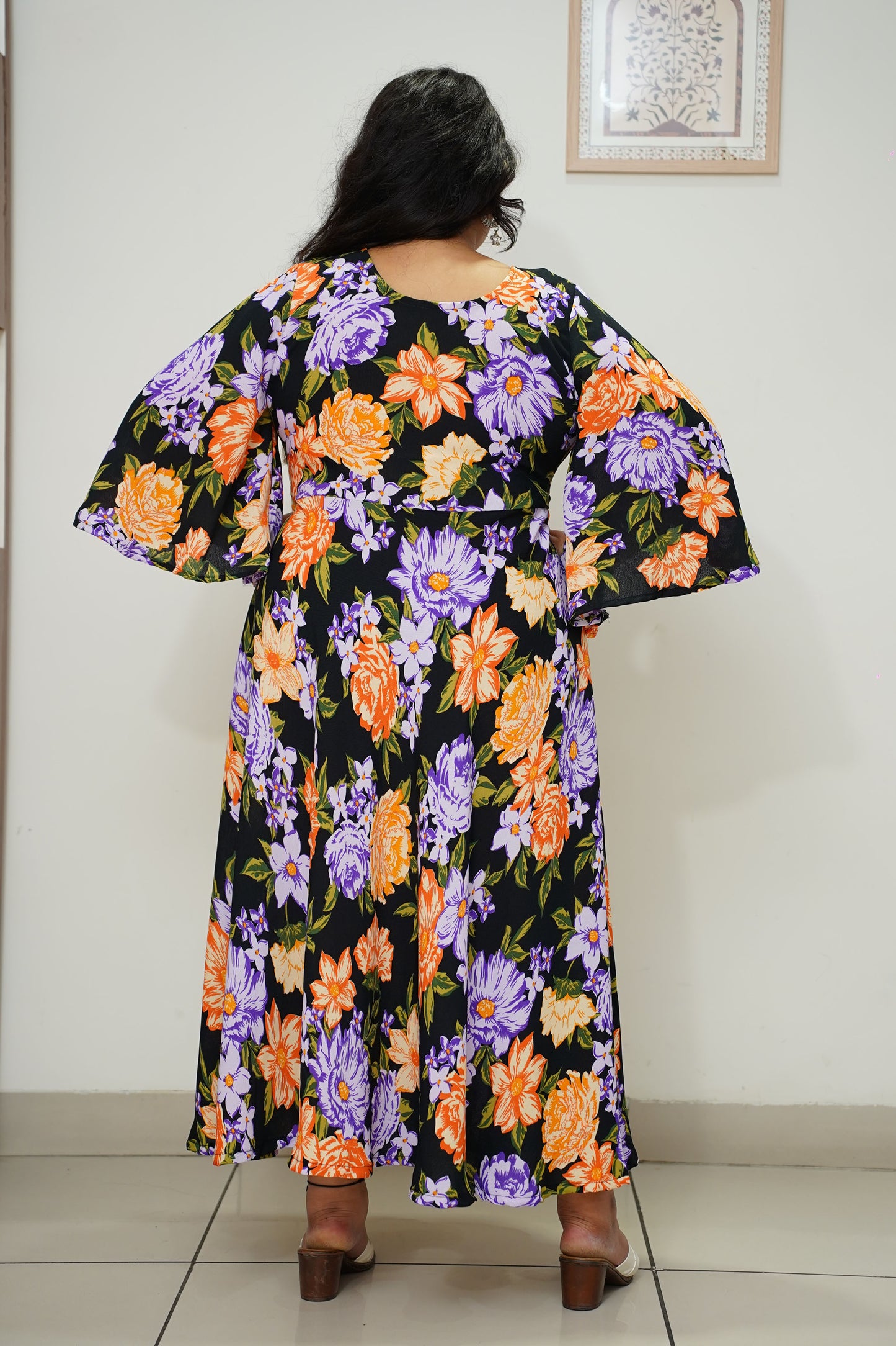 Women Plus Size Black Floral Flared Maxi Dress with Pockets