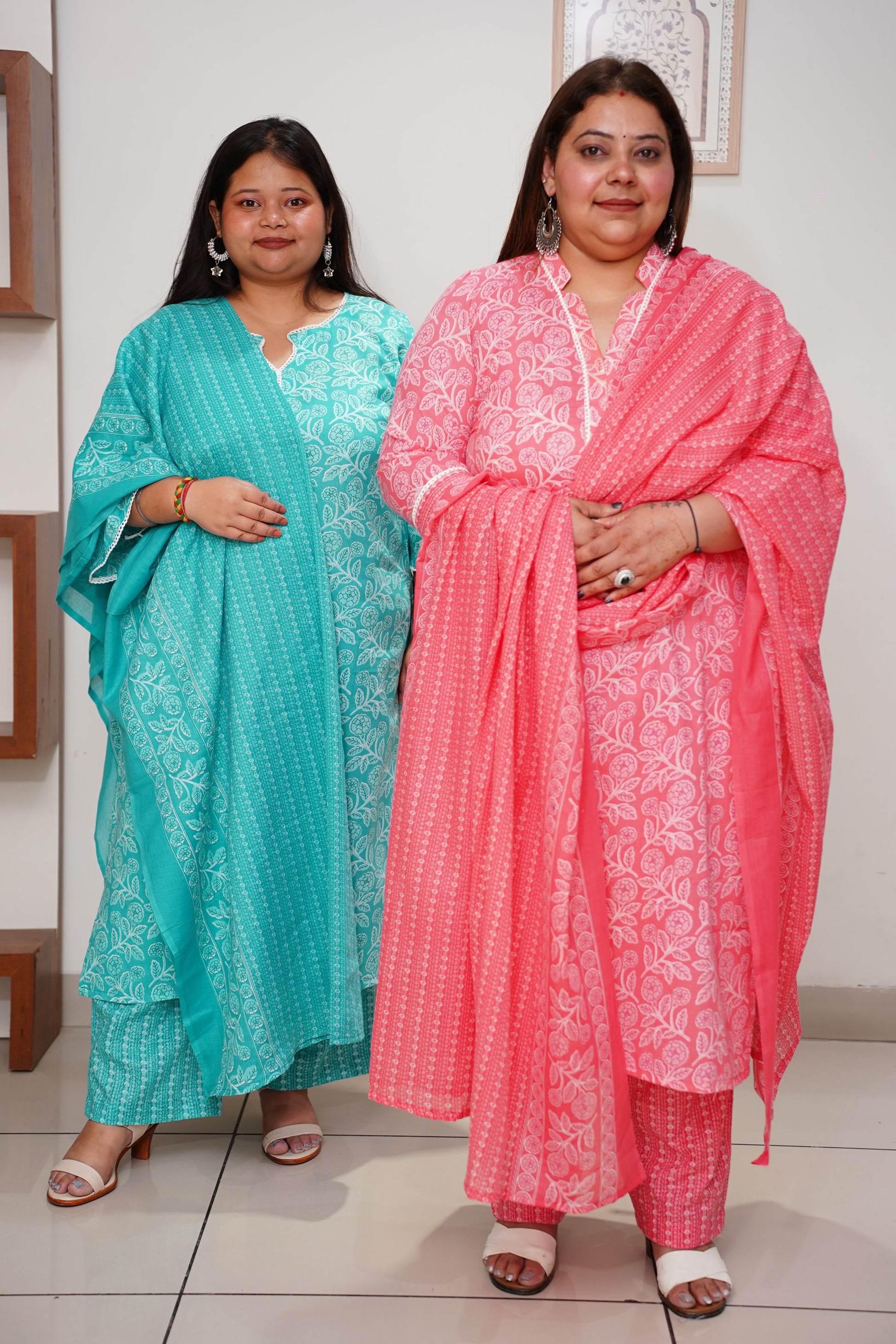 Women Plus Size Firozi Floral Cotton Straight Cut Suit