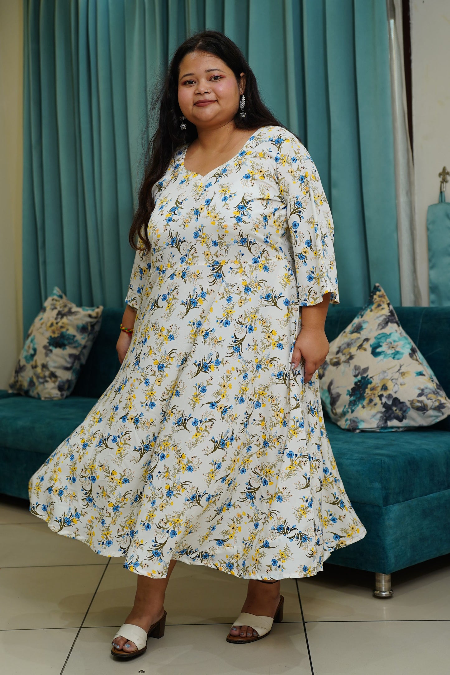 Women Plus Size Ivory Flared Calf Dress with Pockets