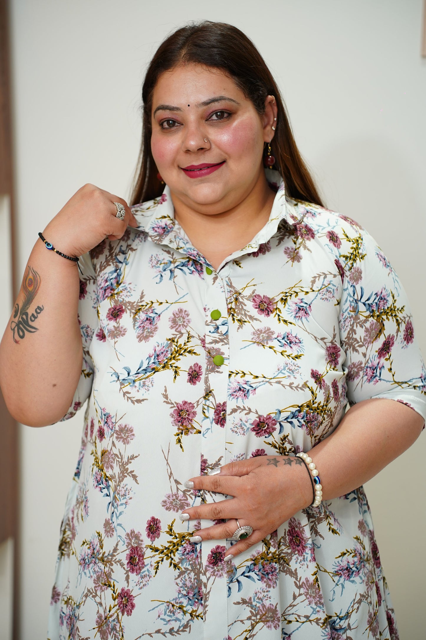 Women Plus Size Ivory Floral Everyday Dress with Pockets