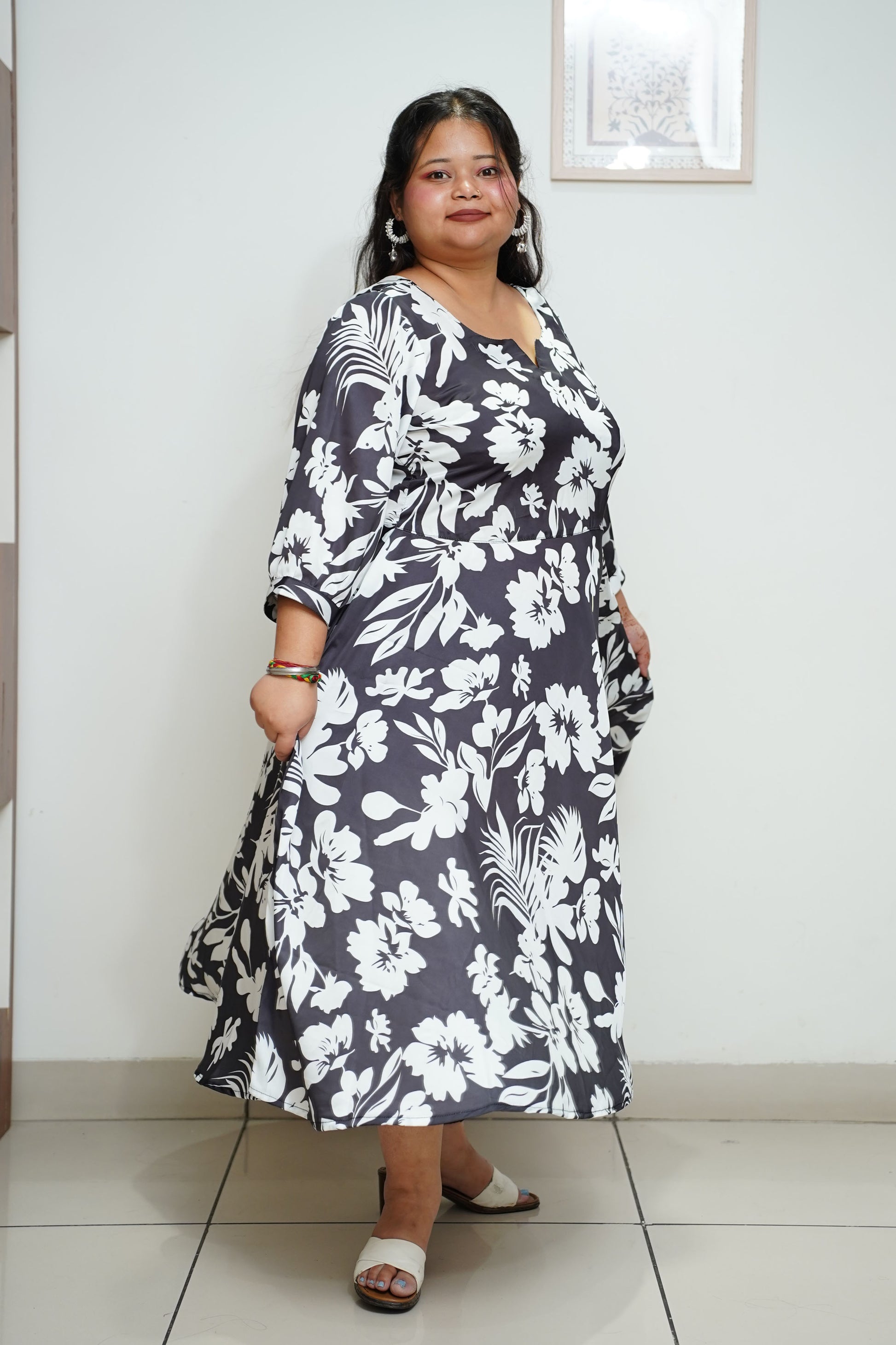 Women Plus Size Navy Floral Flared Calf Dress With Pockets