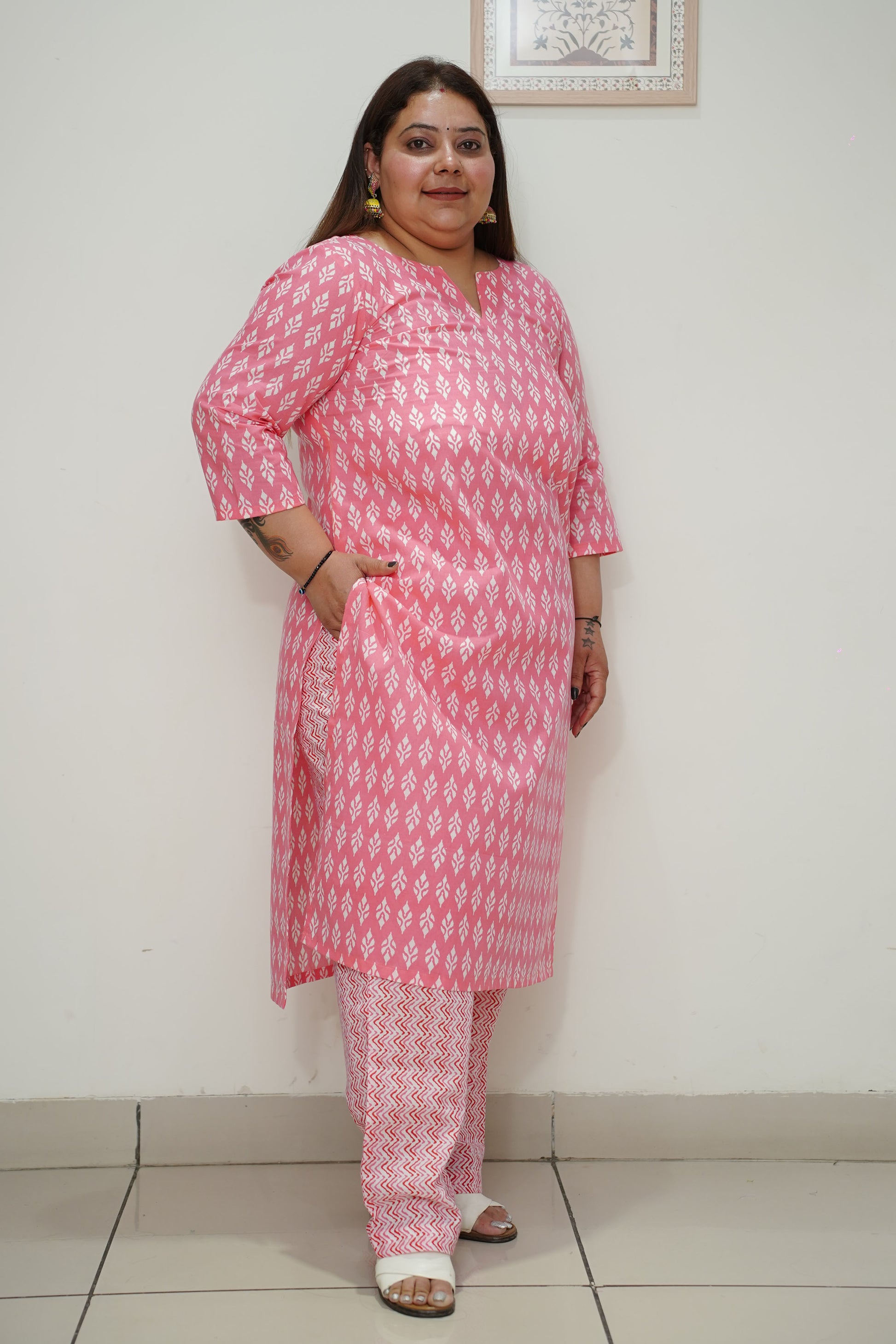 Women Plus Size Pink Cotton Printed Straight Cut Suit Set