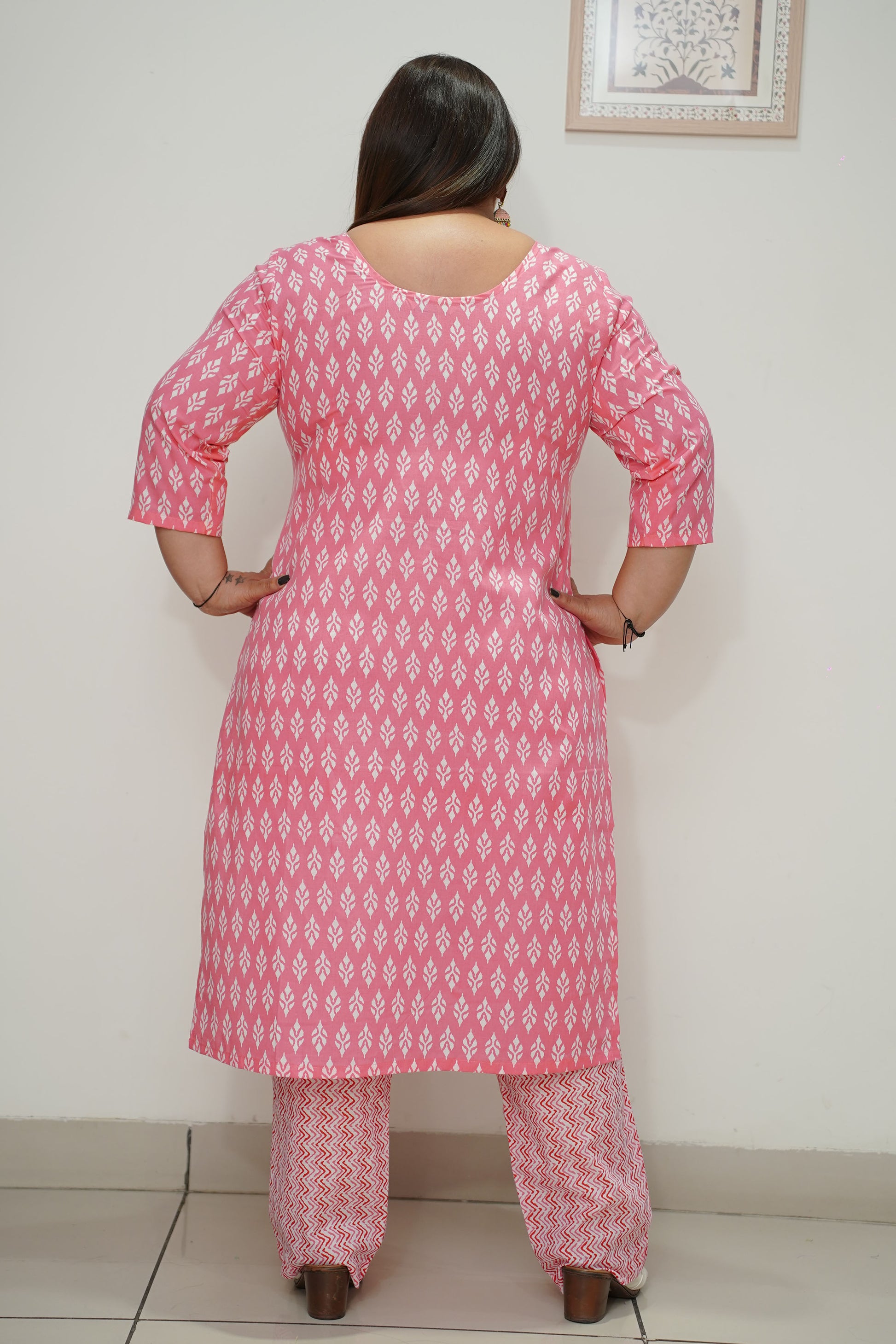 Women Plus Size Pink Cotton Printed Straight Cut Suit Set